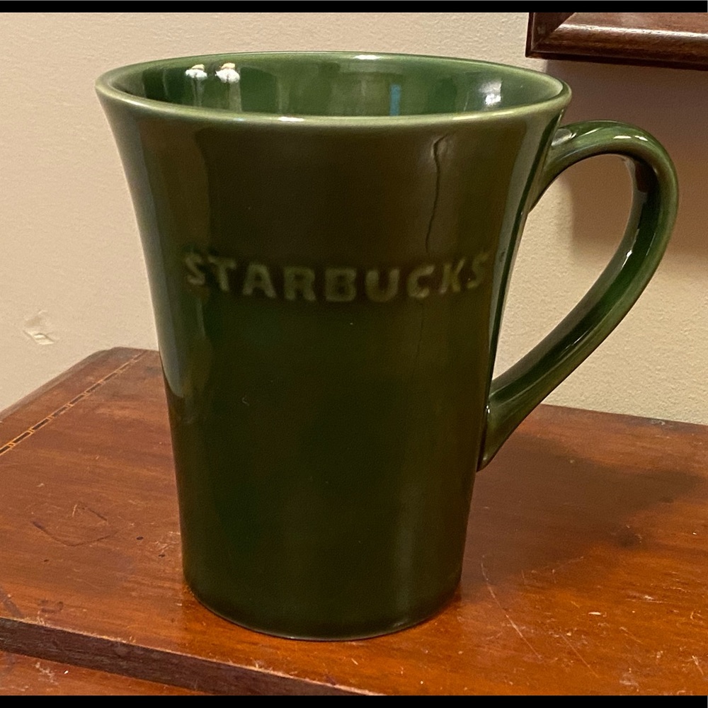 XL 2011 Starbucks embossed mug